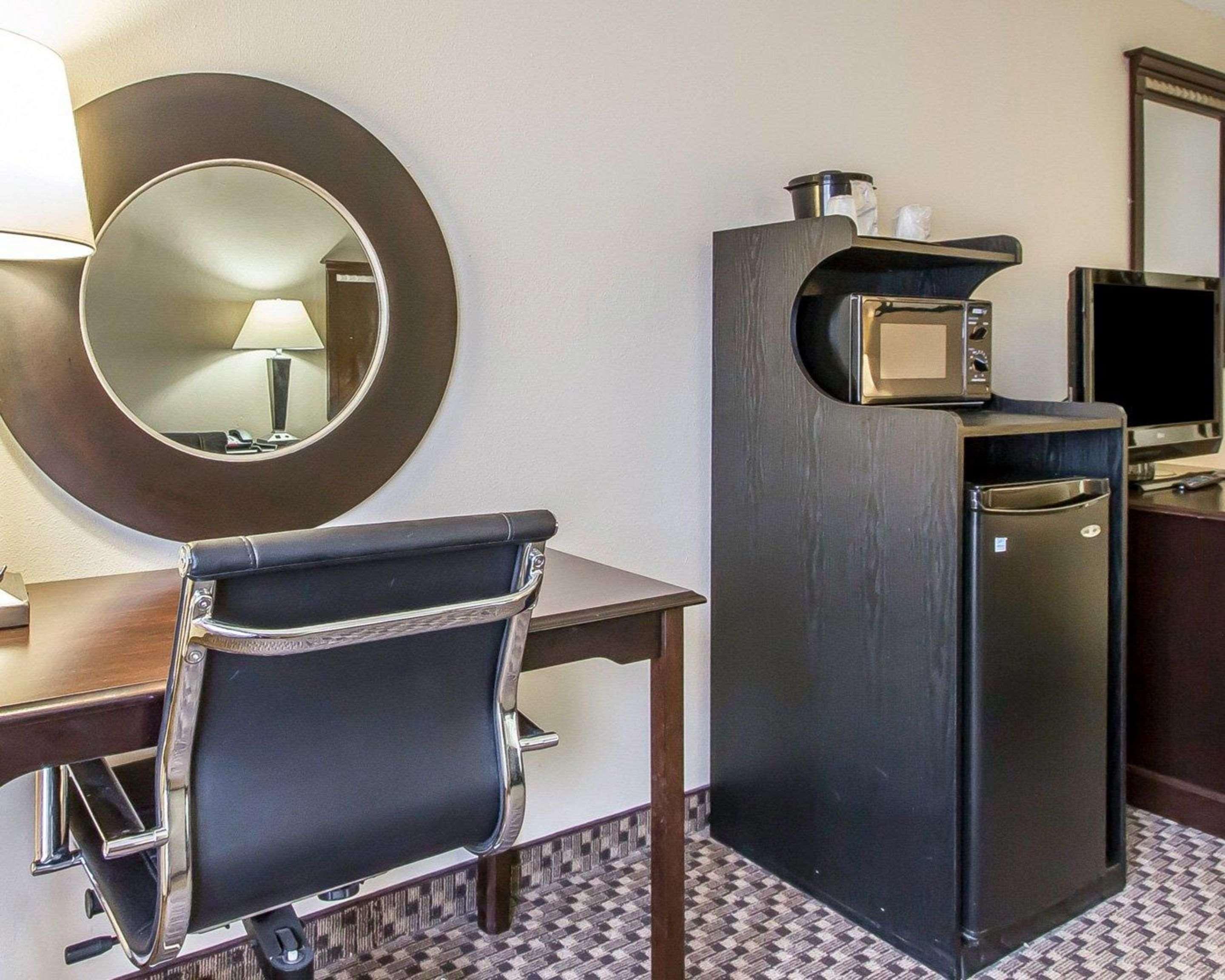 Quality Inn Macomb Near University Area Extérieur photo