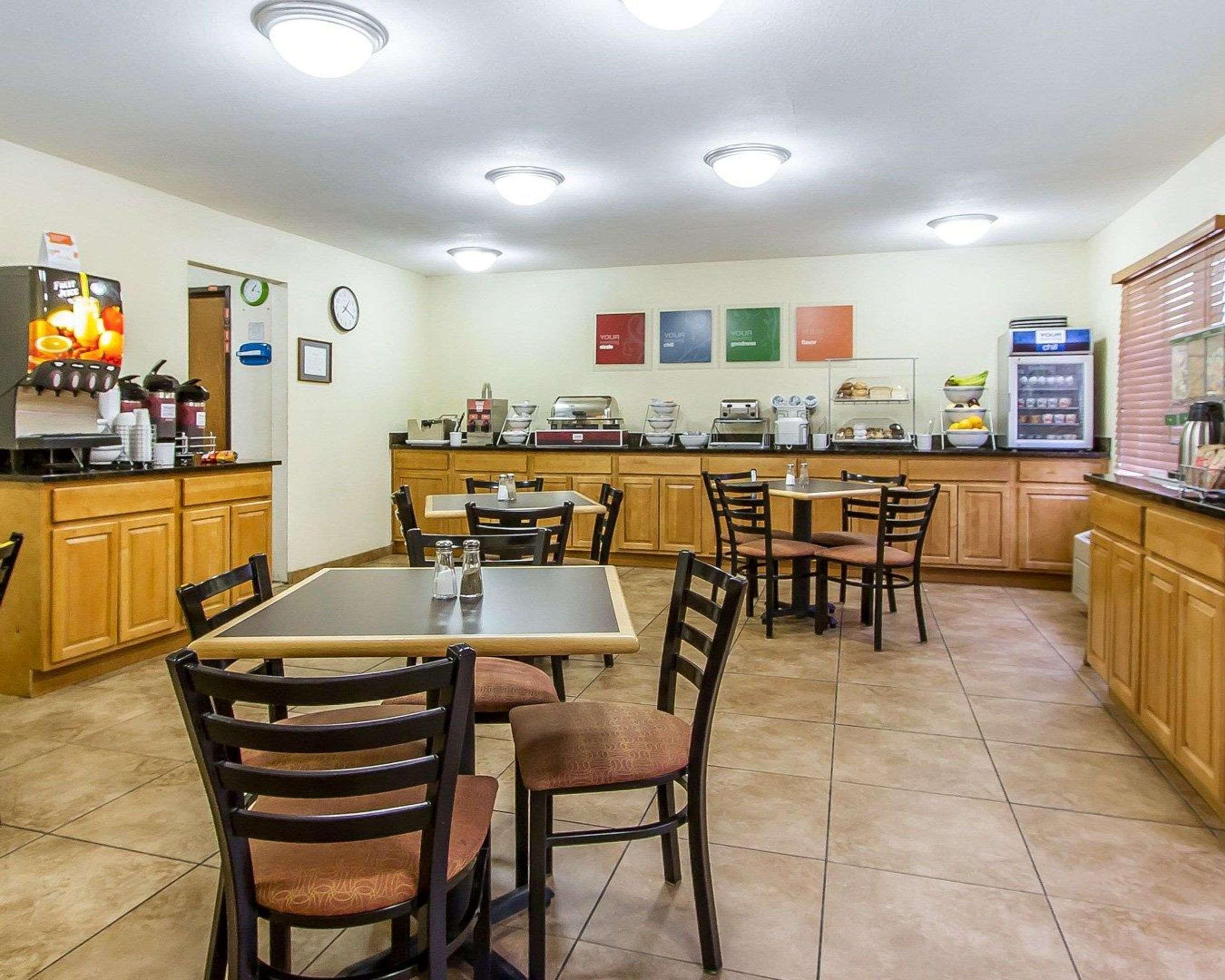 Quality Inn Macomb Near University Area Extérieur photo