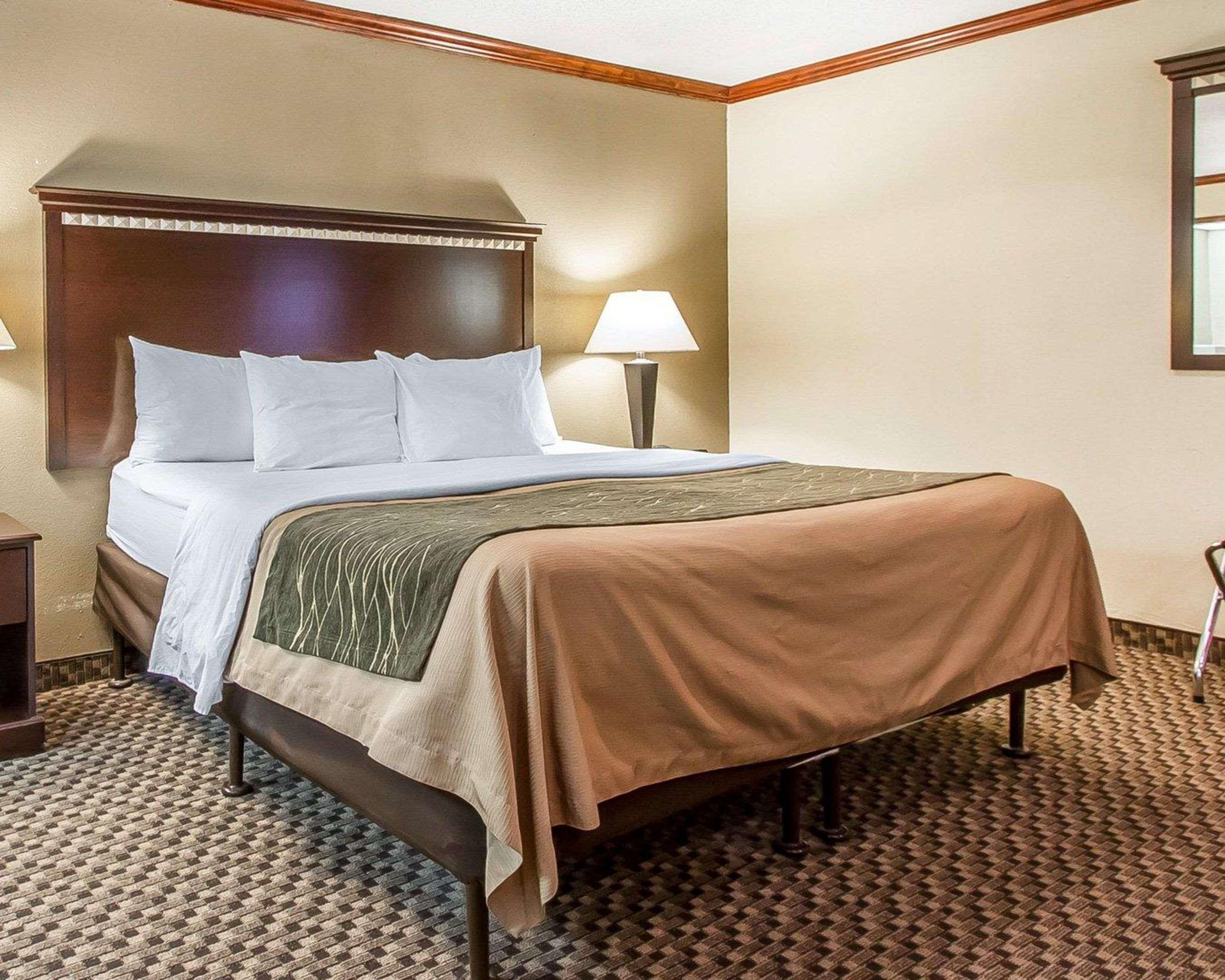 Quality Inn Macomb Near University Area Extérieur photo