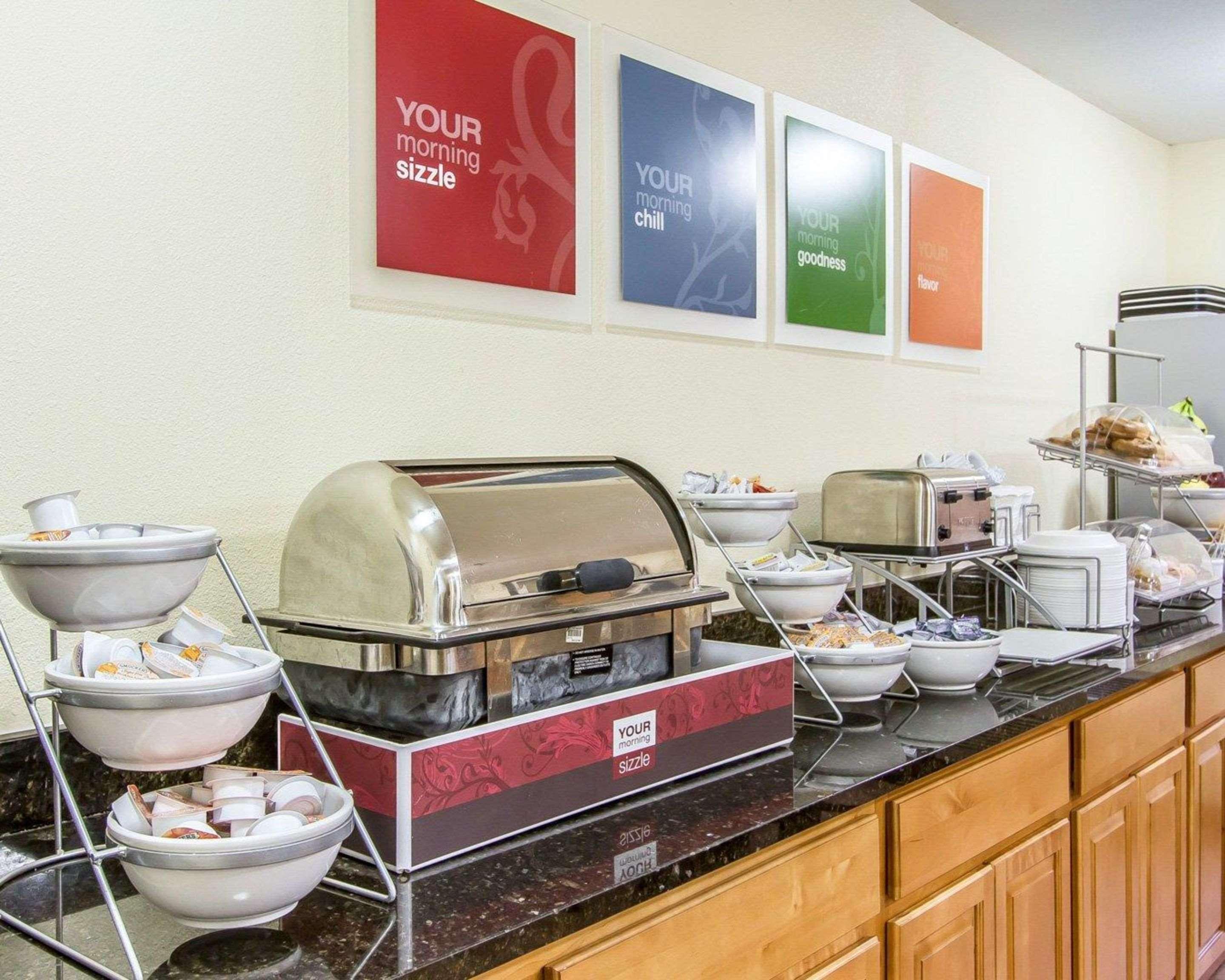 Quality Inn Macomb Near University Area Extérieur photo