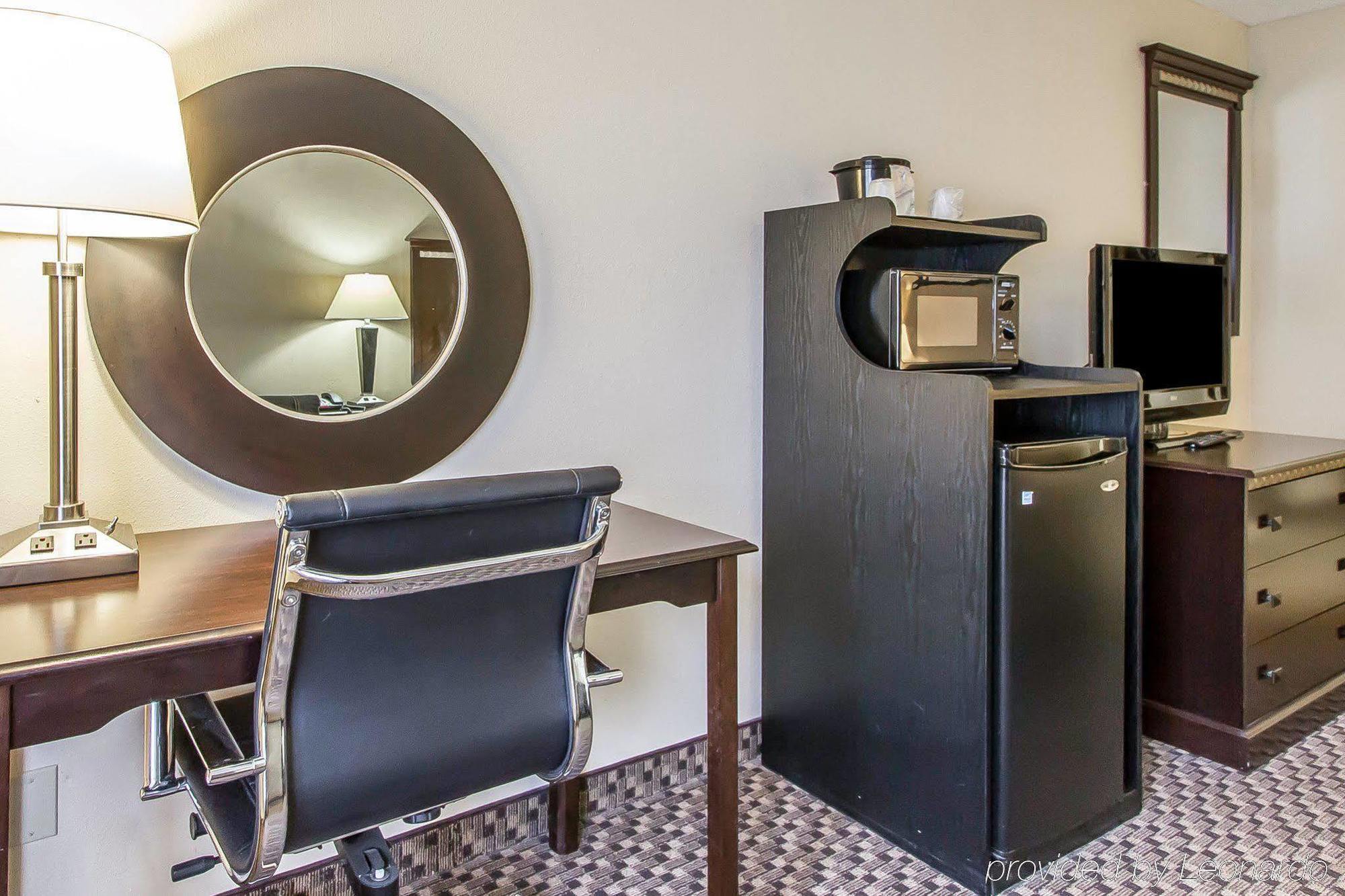Quality Inn Macomb Near University Area Extérieur photo