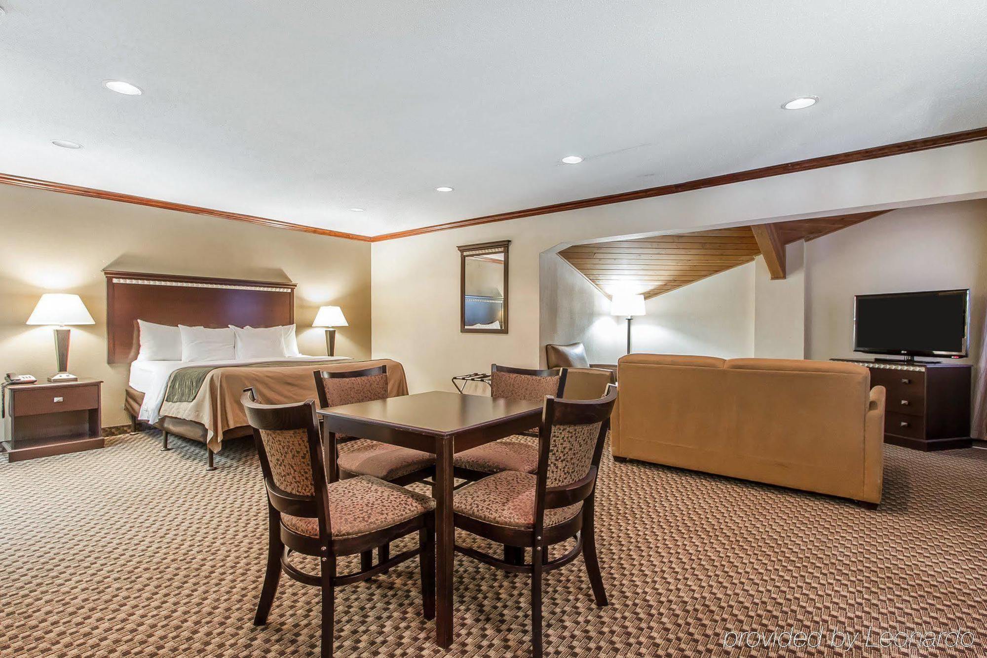 Quality Inn Macomb Near University Area Extérieur photo