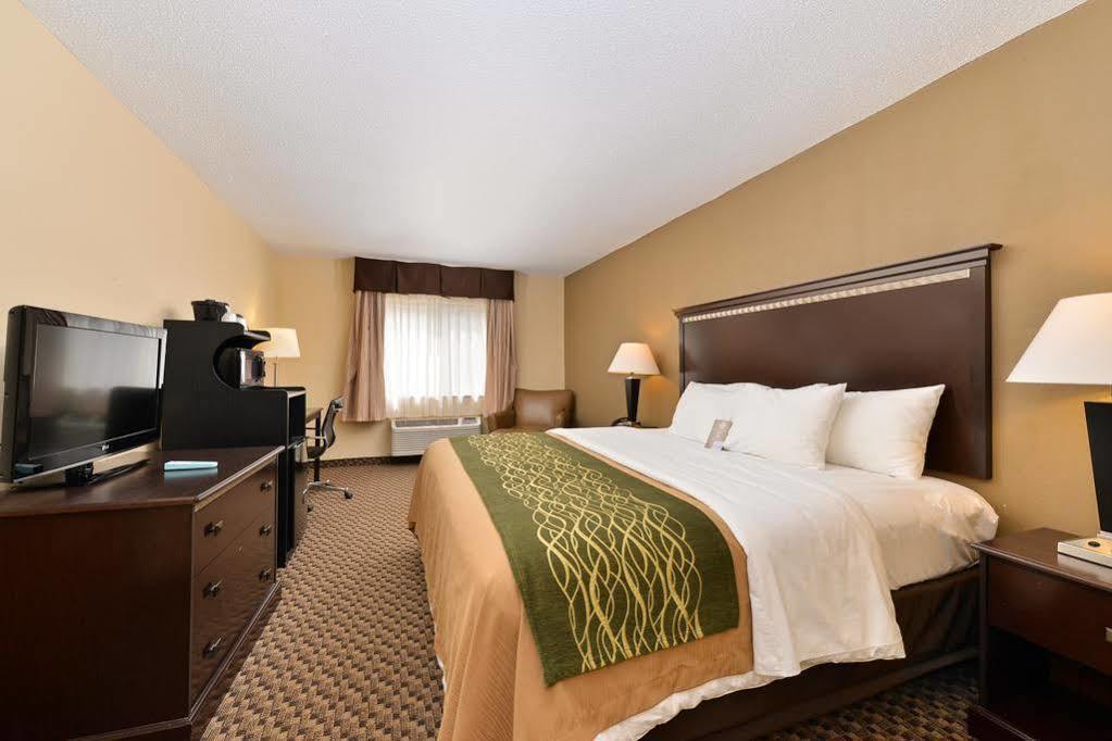 Quality Inn Macomb Near University Area Extérieur photo